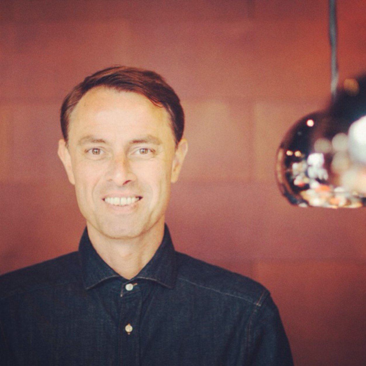 royriet's profile picture. 