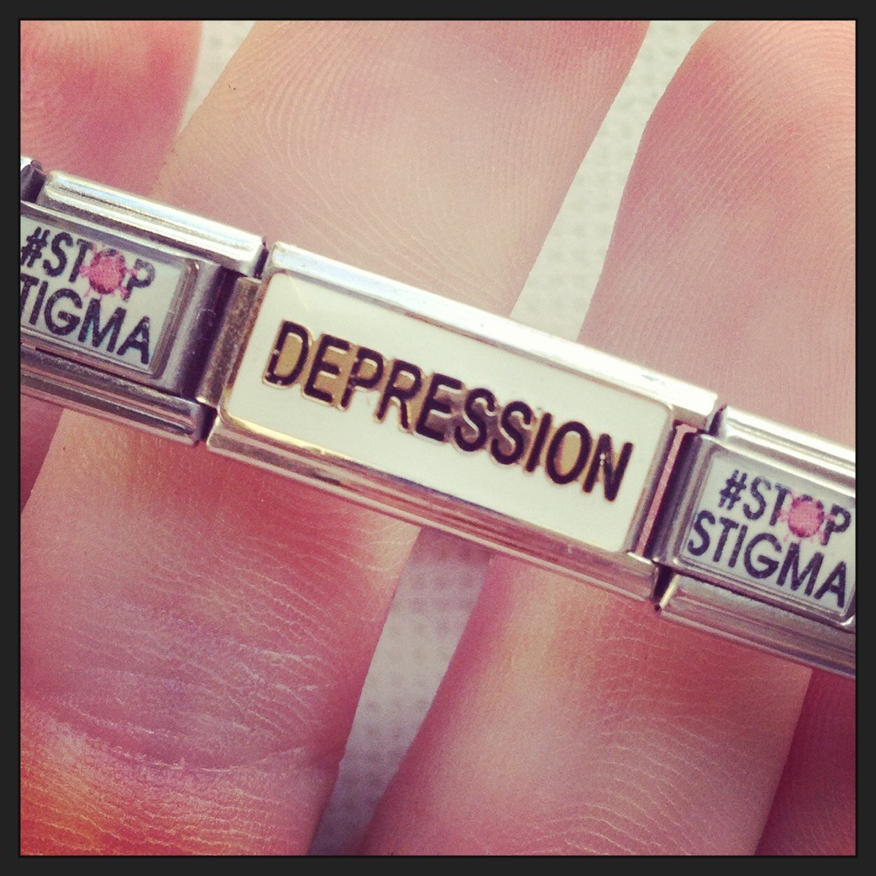 Selling quality jewellery to raise awareness and funds for Lifeline Suicide Prevention