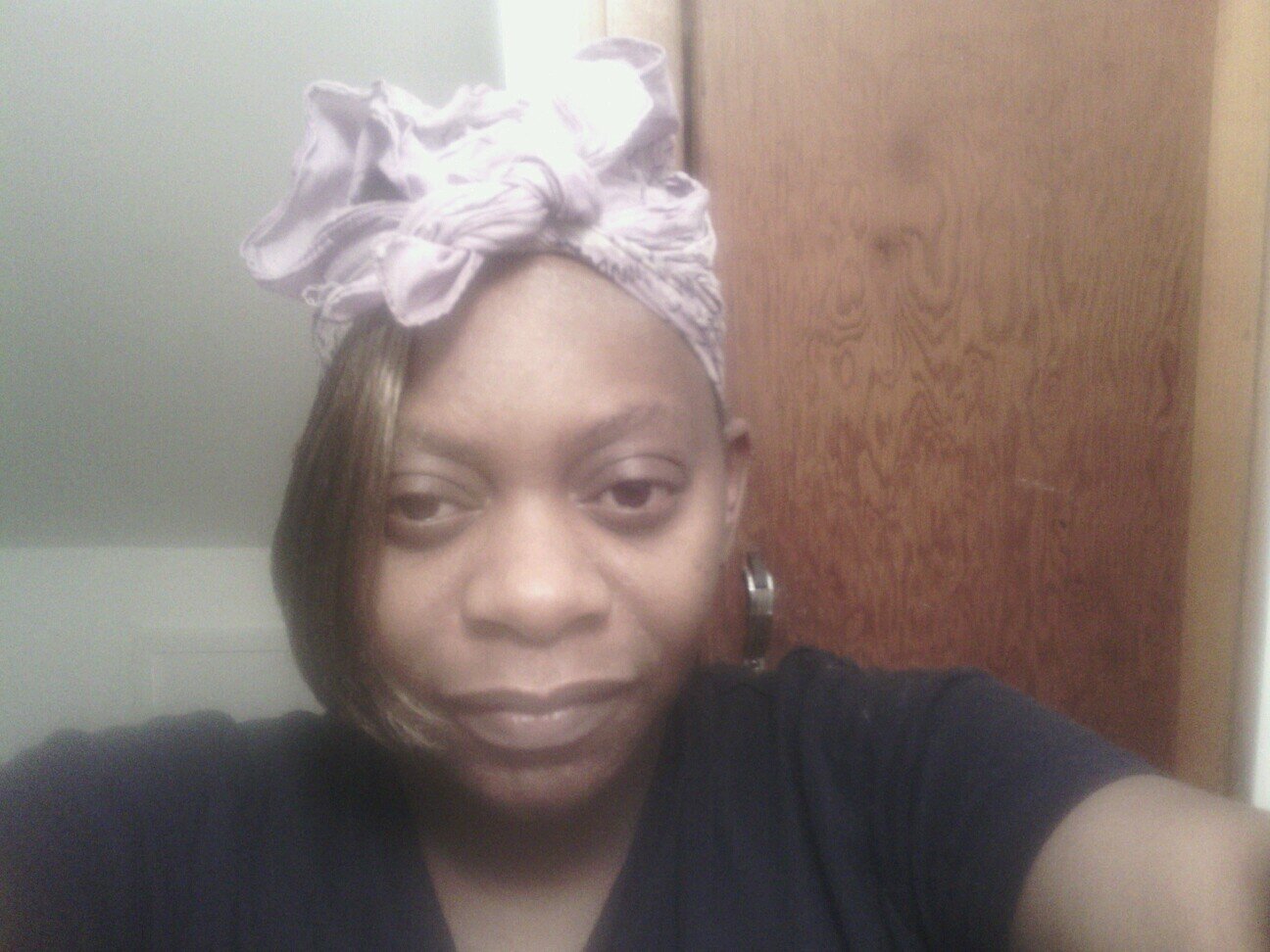 msprettygirl85's profile picture. ugh