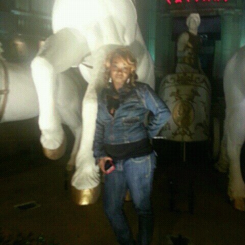 TO NO ME IS TO LOV ME..FOLLOW ME I WILL FOLLOW BAC.
