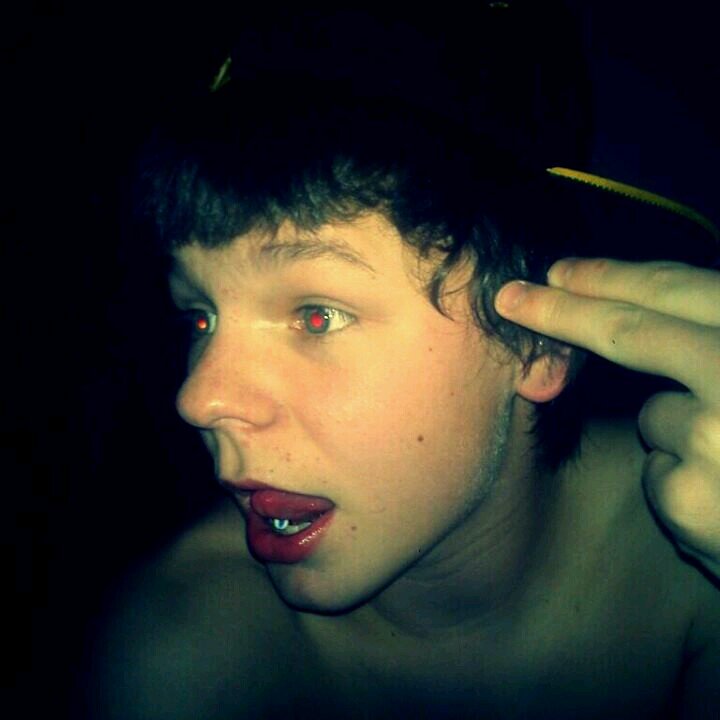 reloadd__'s profile picture. Rikk Edward Leight is the namee . Follow me on IG @prettyrikki_