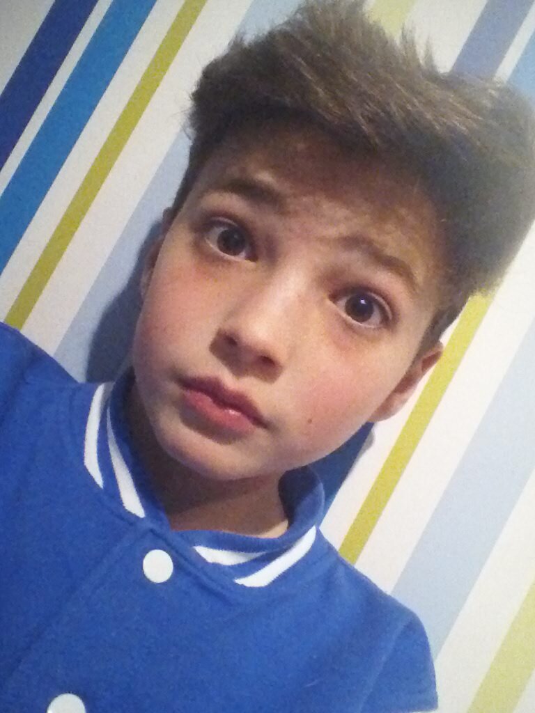 JacobPamphilon's profile picture. Please follow me and i'll follow you back :-)
Also follow my sister shes awesome : @WPamphilon