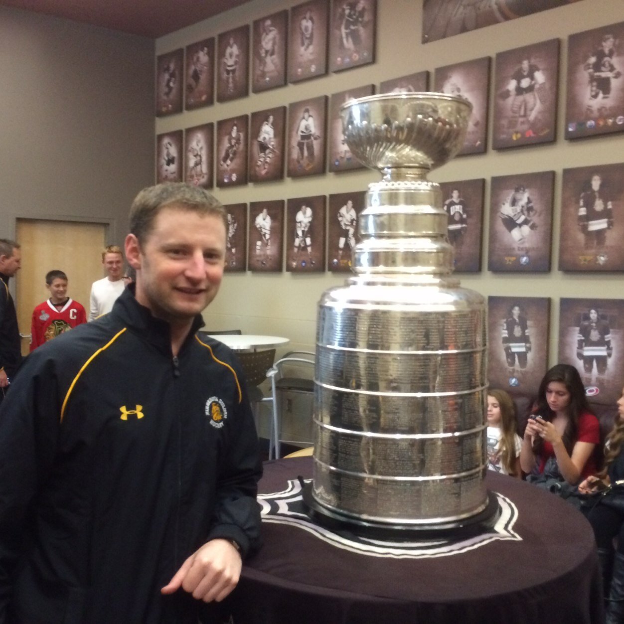 bapalmer21's profile picture. Hawkeyes. Vikings, Lakers, & Twins