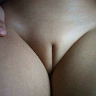 Follow for nudes!! Aint thirsty!!