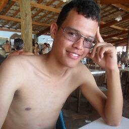 Amo a minha vida,adoro informática,amo meu marido. Vivo a minha vida intensamente por que talvez amanha eu não estarei vivo.