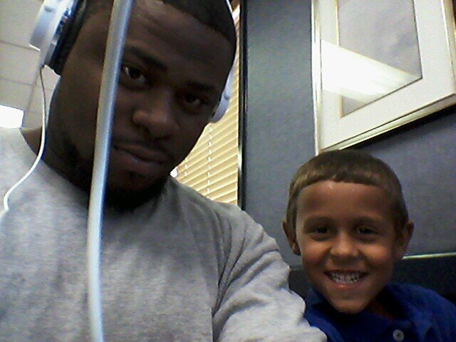 Radio host for http://t.co/iO2yP8KlTg and Rnb/rap artist/blues artist