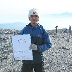 I'am a profesional content creator, lecturer and many more job