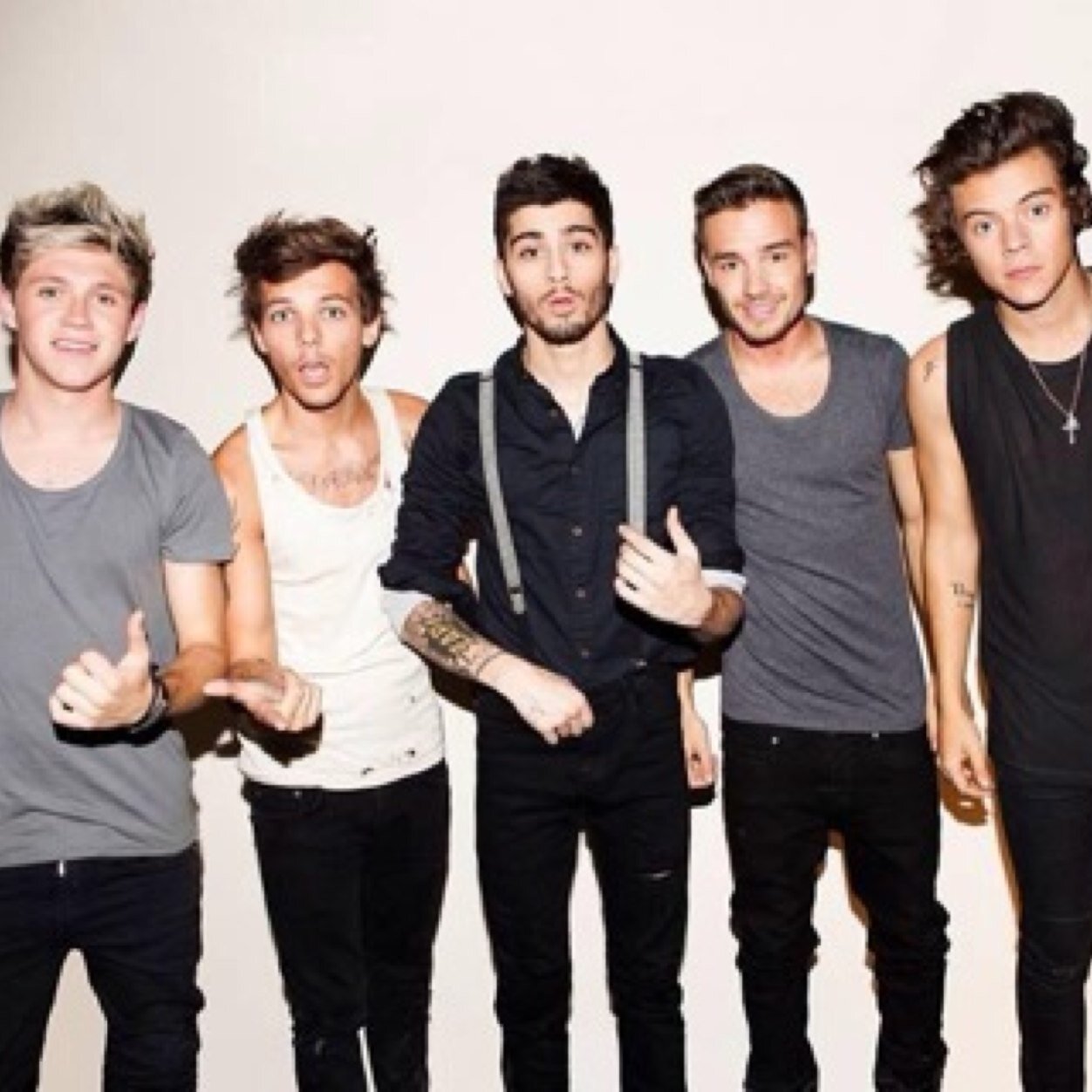 PrudencePrunela's profile picture. We love One Direction, 5sos and the vamps!!