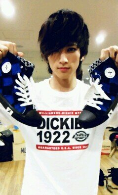 BL / R18 のキソプbot   @ukiss_Kiseop_b ＝双子                                                           12/13～1/6  1/26〜リスタート