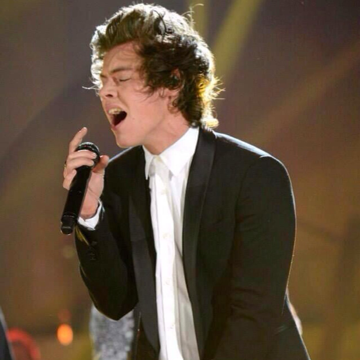 @narrysaussie gave you a free follow, please follow her x