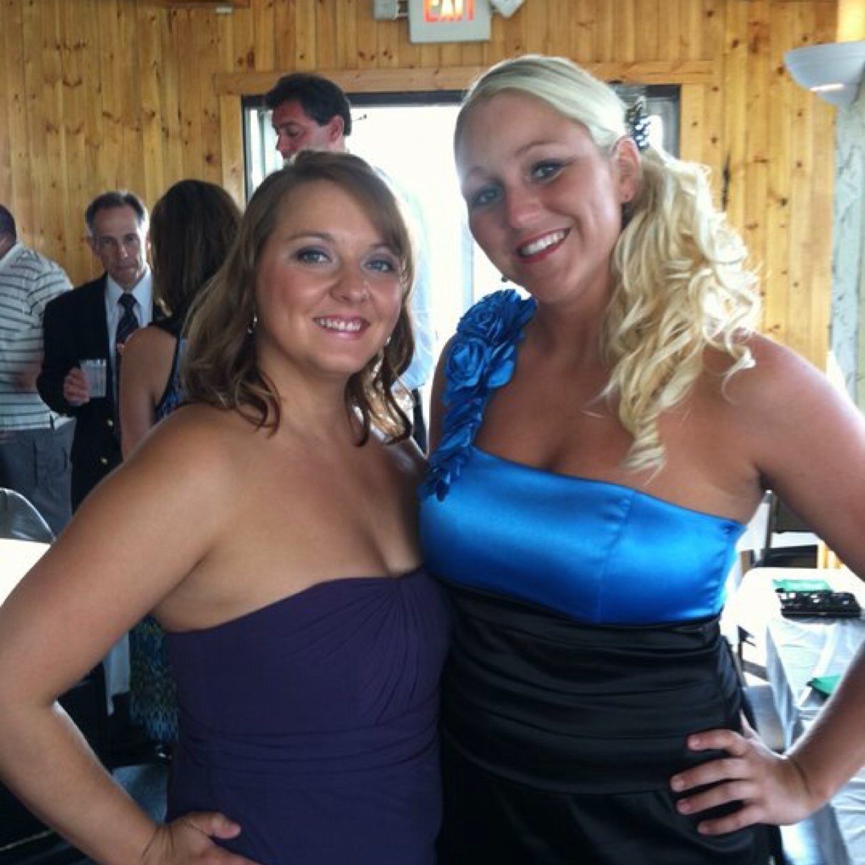 lindsaynlenhof's profile picture. 