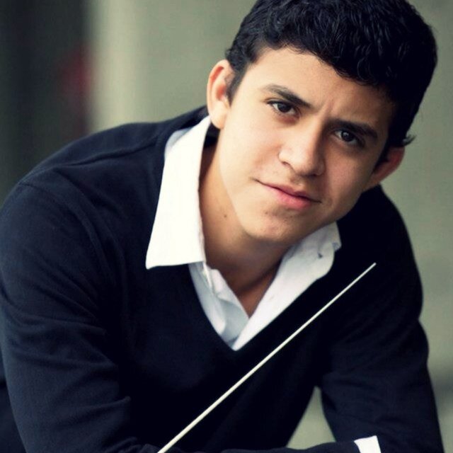 Músico Perteneciente a @elsistema  integrante d la @SJCaracas Estudiante d la Direccion Orquestal.