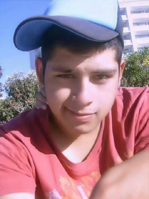 Camilo enamorado de Cristian! GAY😍
Vivo feliz!