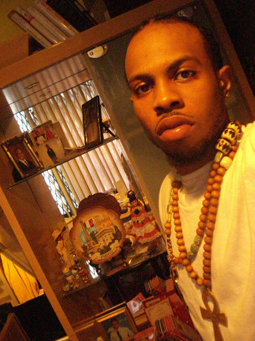 YOUNG CULTURAL CHANGE MOVEMENT...RISE OF BROTHER AND SISTERS...VERSITILE A PEOPLE PERSON SPIRITUAL TRAVEL AGENT DESIGNER HEALER