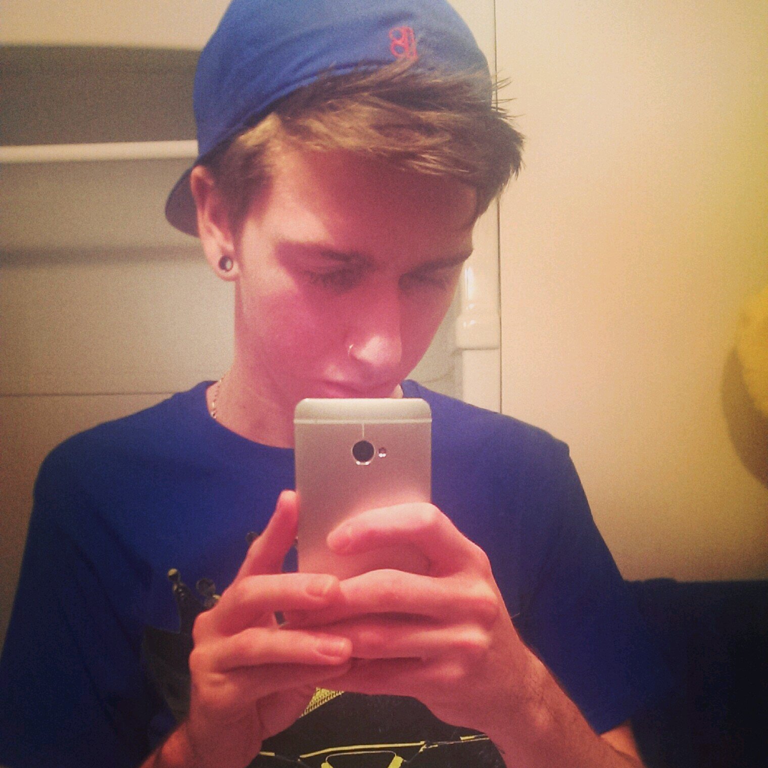 21 | Music is my life| Single | Tattoos/Stretched Ears | Quiet and Shy | Breakdowns |  Suffokate, Molotov Solution