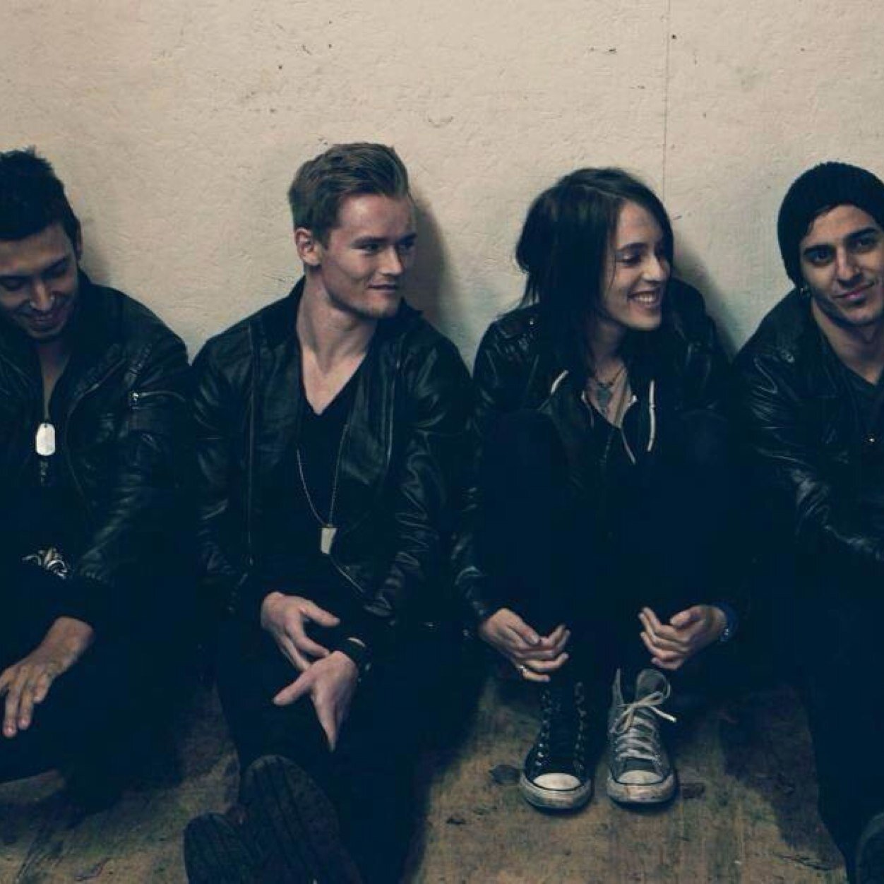 A Band For The People | Official Twitter of RockN'Roll Band Frankie Whyte And The Dead Idols. IG: fwdiofficial
