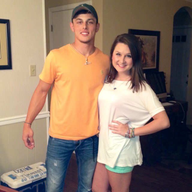 diamond_dave21's profile picture. forget what hurt you, but never forget what it taught you.