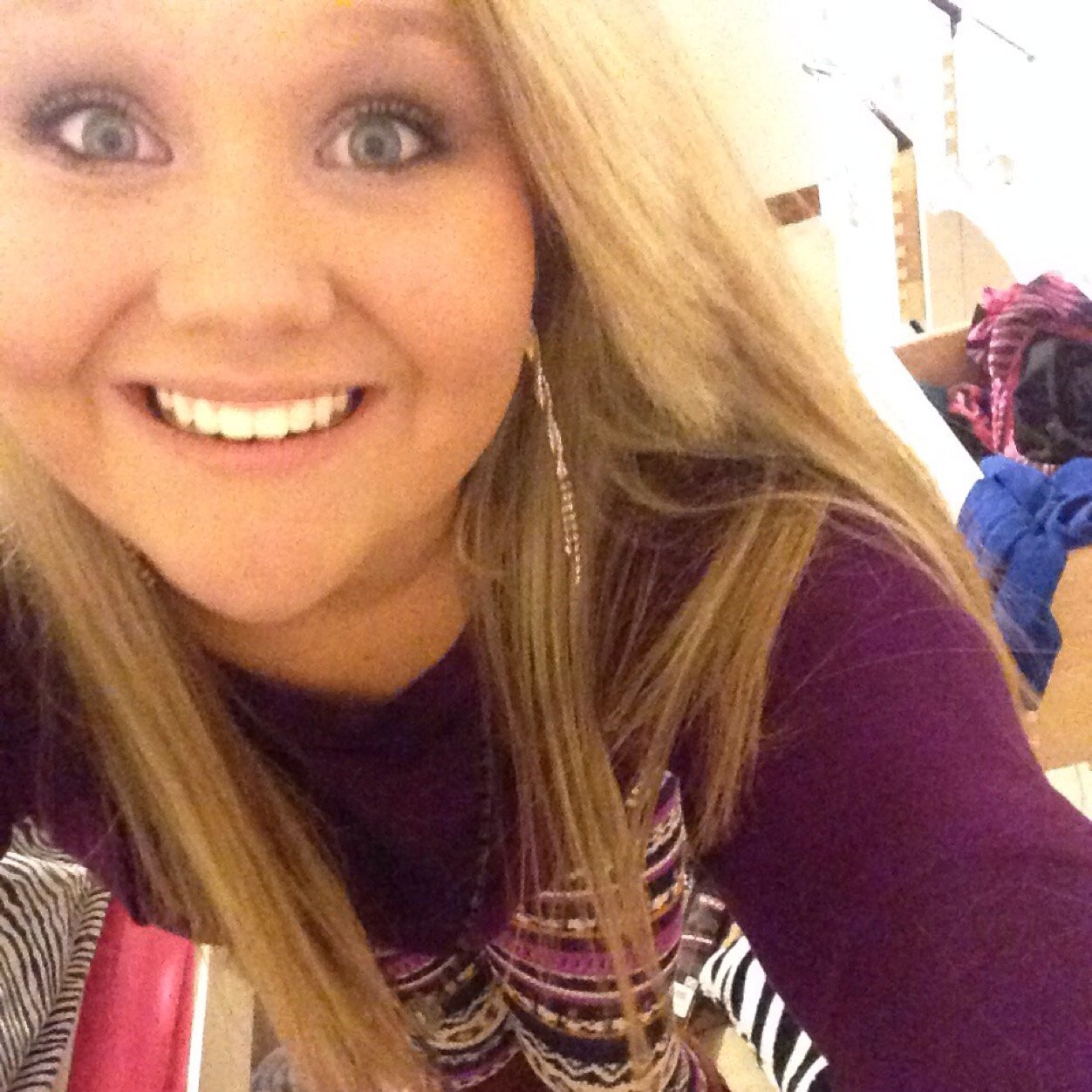 chloe_louanna's profile picture. Cheerleading and Taco Bell is honestly all I care about.