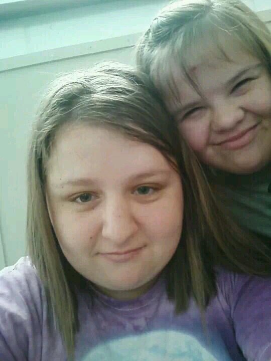 SaraJaneRobbins's profile picture. i am a graduate of GCHS-  19 years old - Christian-