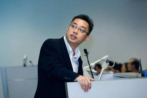 HappyLee282's profile picture. 