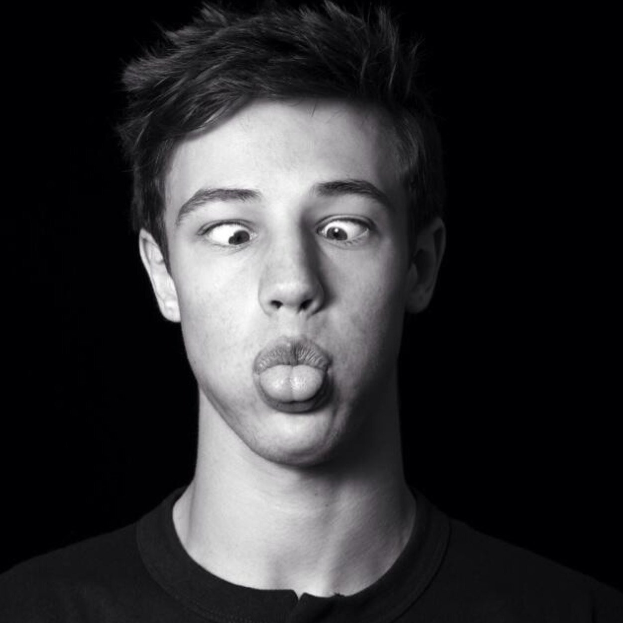 I do vines that make me laugh. I'm ridin' solo :/ [RP, not the real Cameron Dallas]