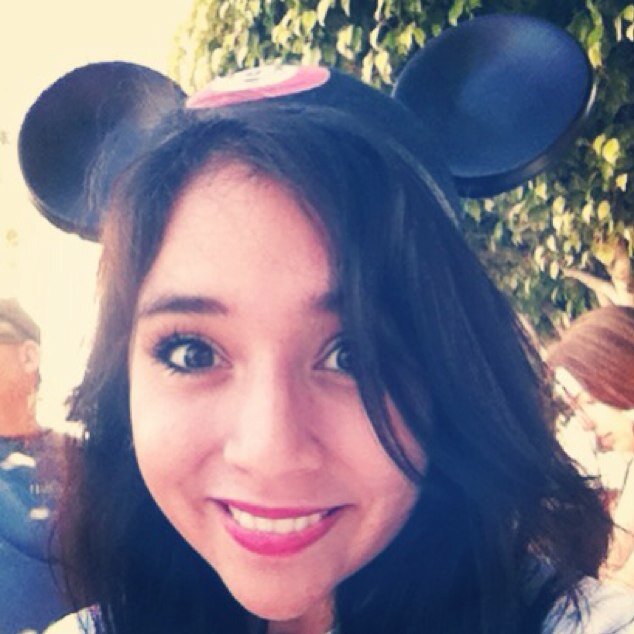 Artist | Disney Enthusiast | Atomic Weekender | Insomniac | Girl Who Has A Brain (And Always Speaks Her Mind)