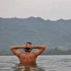 19, ex vi and footballer :D Harimau Muda'c one of  um student,doctor to be http://t.co/IIlij1roFj