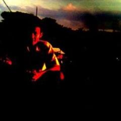 suara gelegar motor bagiku adalah lagu yang indah