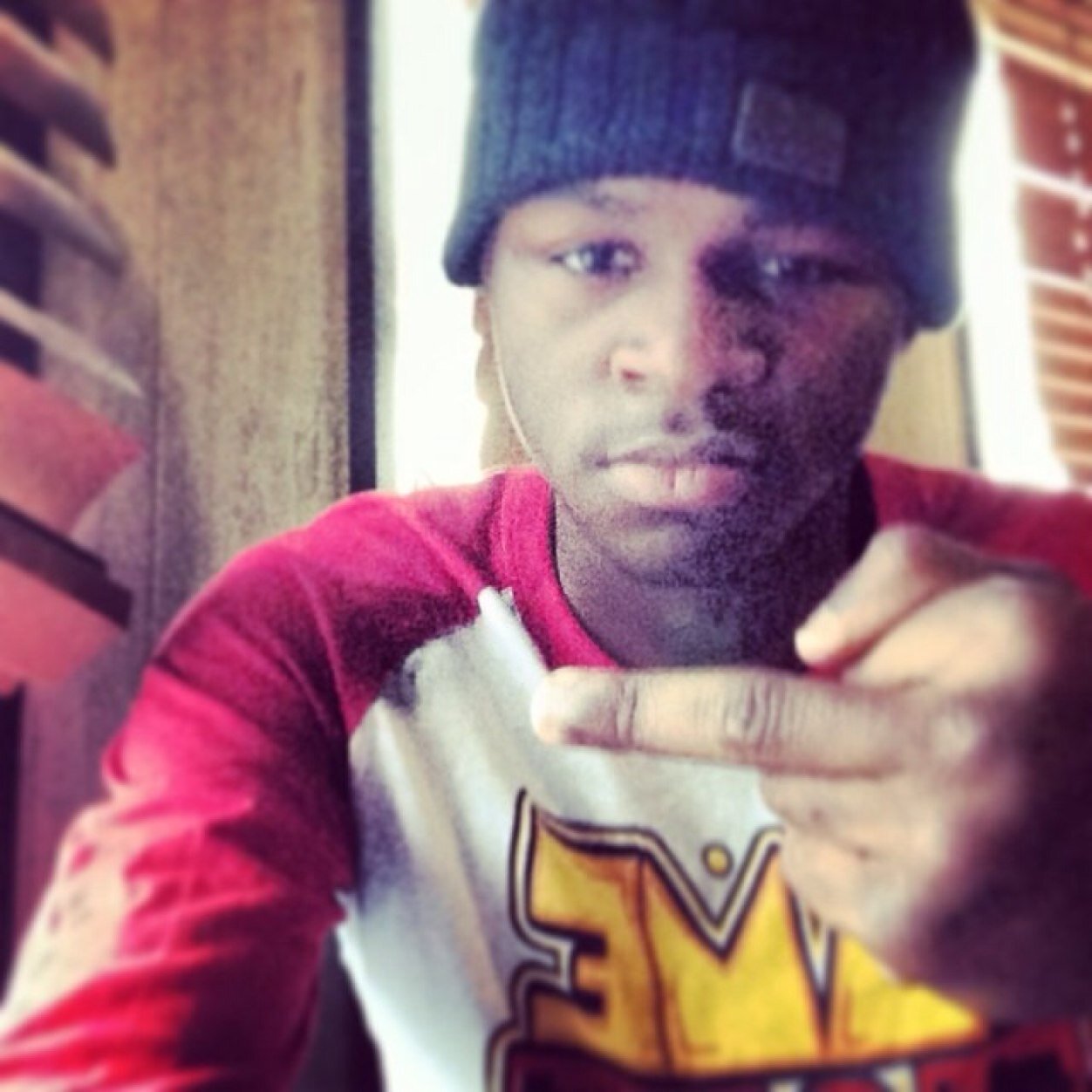 Add me on facebook @raraf'nplayy m
Add me on kik :rarafnplay
Fmoi:rara_41