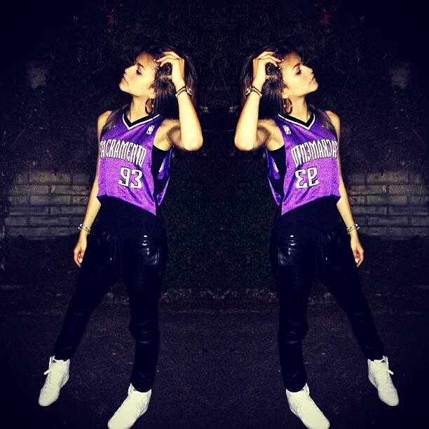 I believe in things that people say are impossible,I forgive but never forget,I follow justin bieber he follows back,I love him he loves me,his JB I'm K.P♥