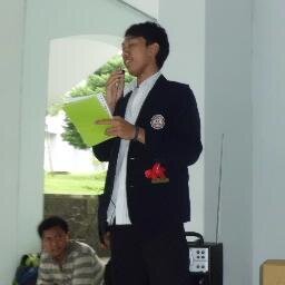 Orang bodoh yang mencoba untuk lebih baik
لاحولا ولا قوة إلا بالله العلي العظيم  ♪♫
