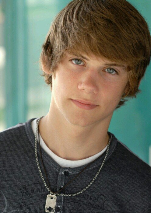 D3Dawson's profile picture. Hello, I am Ethan  [bi/Male] ♥ Taken by- @DTK_Gal♥ I love her more than life itself! I would do anything for her including protect her with my life!