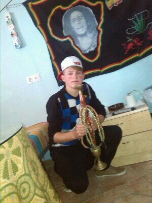 CrissPlaza13's profile picture. 1996. chico de barrio.. °  Entre Romántico y Salido ° Mujeriego las gatas me andan peleando y yo en verdad ni lo niego♪