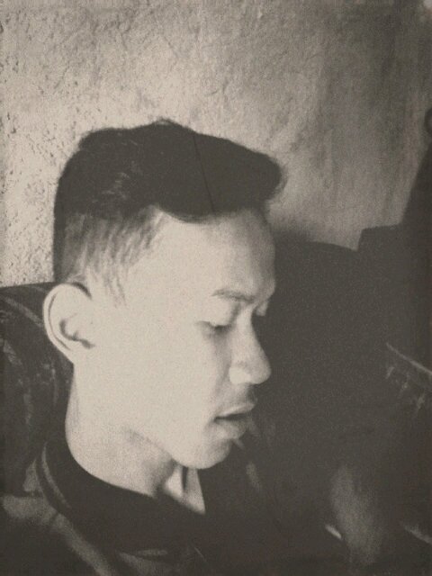 randi_yanuar's profile picture. Hidup itu lurus aja sampai tuhan berkata waktunya pulang (y)