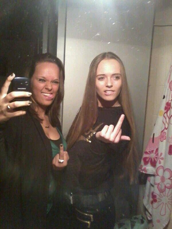 qeakemeid070's profile picture. love my lovely family, 


press the FOLLOW Button  ⇩