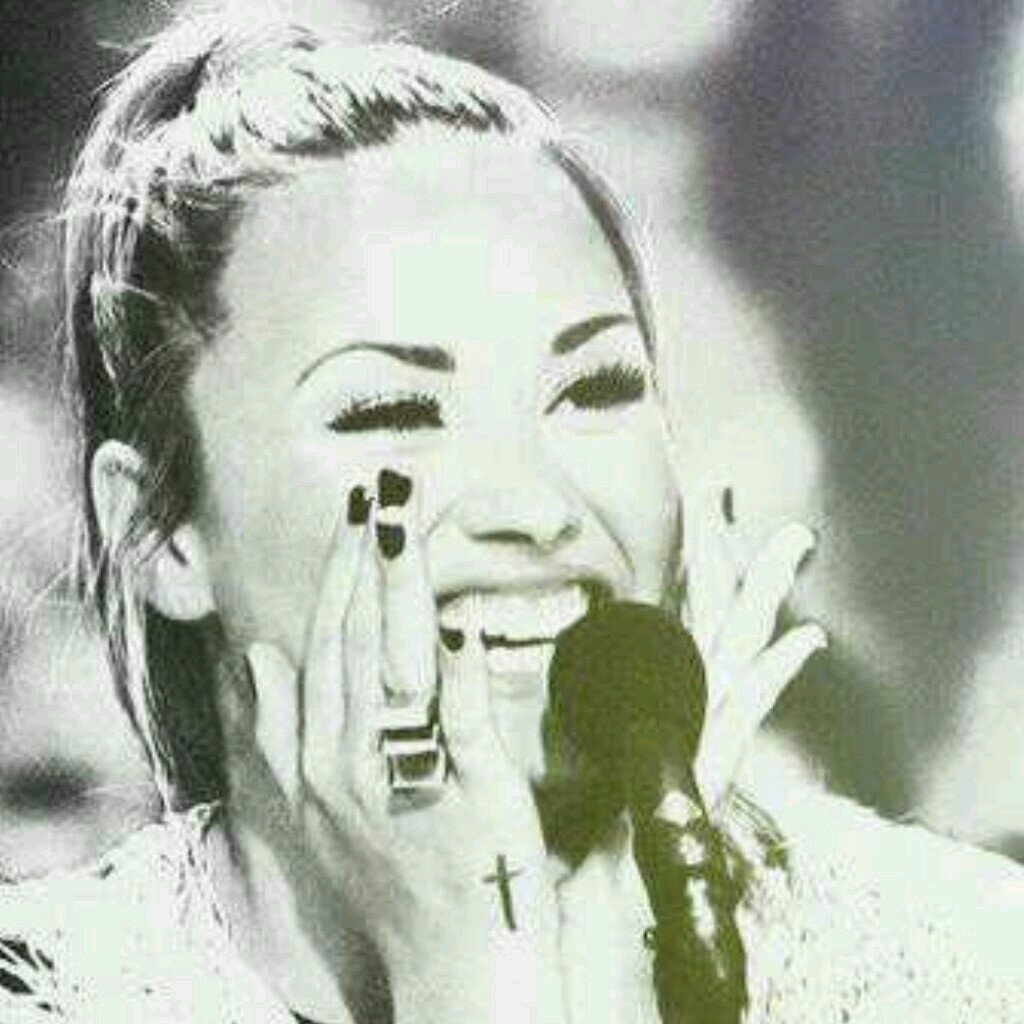 Cuenta de apoyo a la artista Demi Lovato para hacer que suene en MegaStarFM. #DemiLovatoArtistaMegaStar Xavi Martinez, mil gracias por todo.