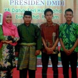 ilmu komunikasi '12' universitas riau. bagian dri keluarga besar CMM RIAU. pantang mnolak tugas, pntang tugas tak selesai