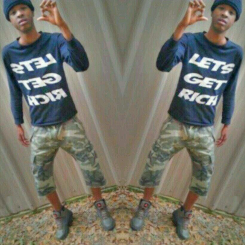 Young Nikka Tryna Get Rixh , 8500DaSquaaad !