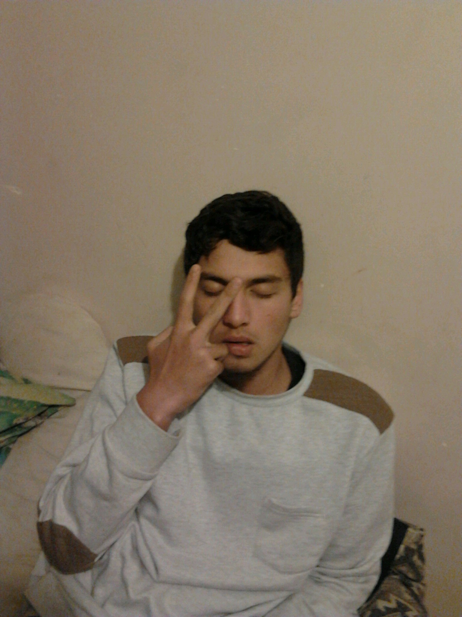 im jacob aka sanji ;D im from New Zealand ! thats it niggas