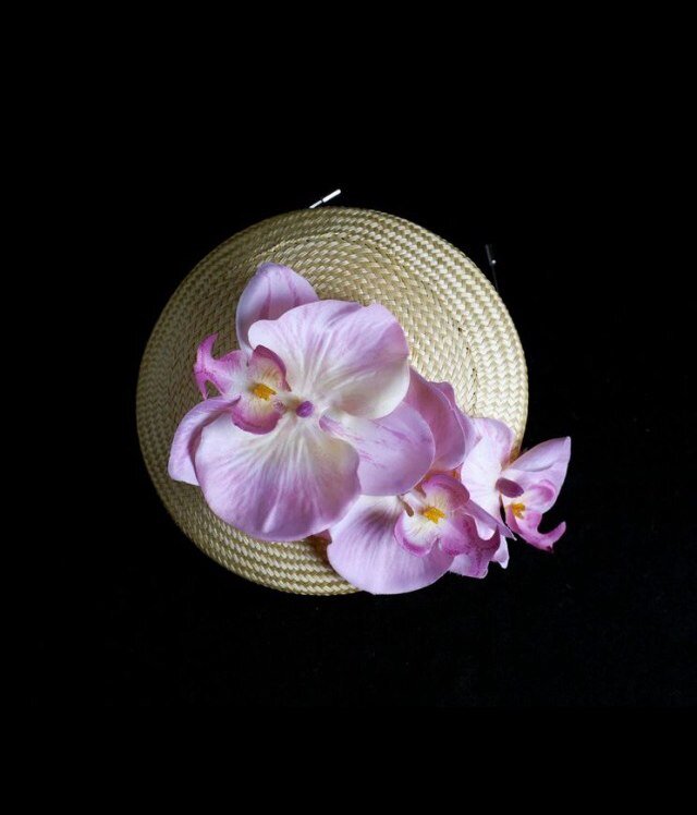 Lovingly crafted jewellery, hats & hair accessories.