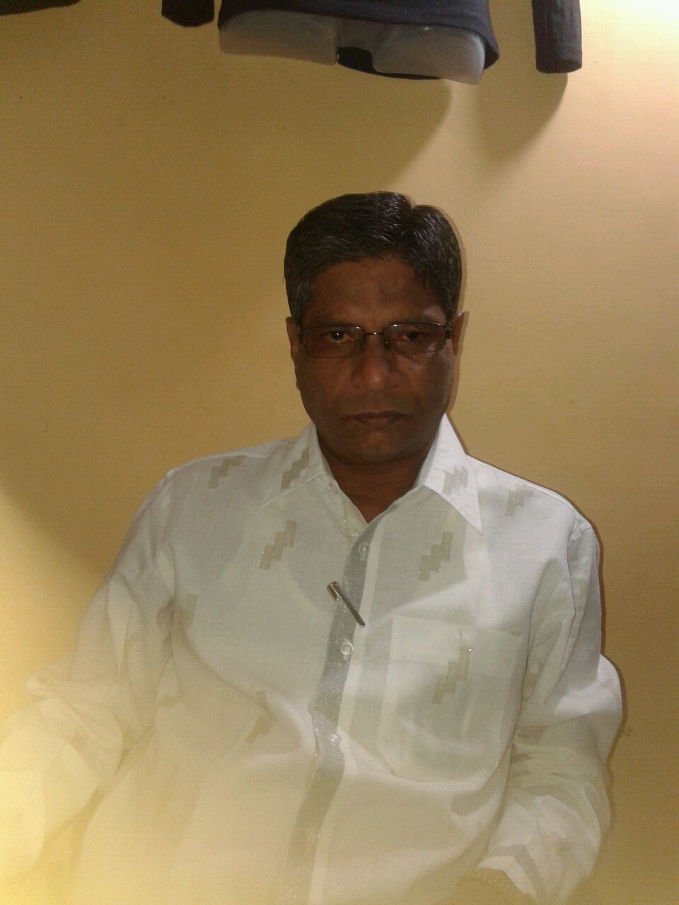 I am  Abdulkadar.K.Memon. Indian 
City Ahmedabad  (Gujrat)
I am Simpal Men. my Hobi Readings Travail New Friends & T.V.Move. Prop Sagar  Garments.