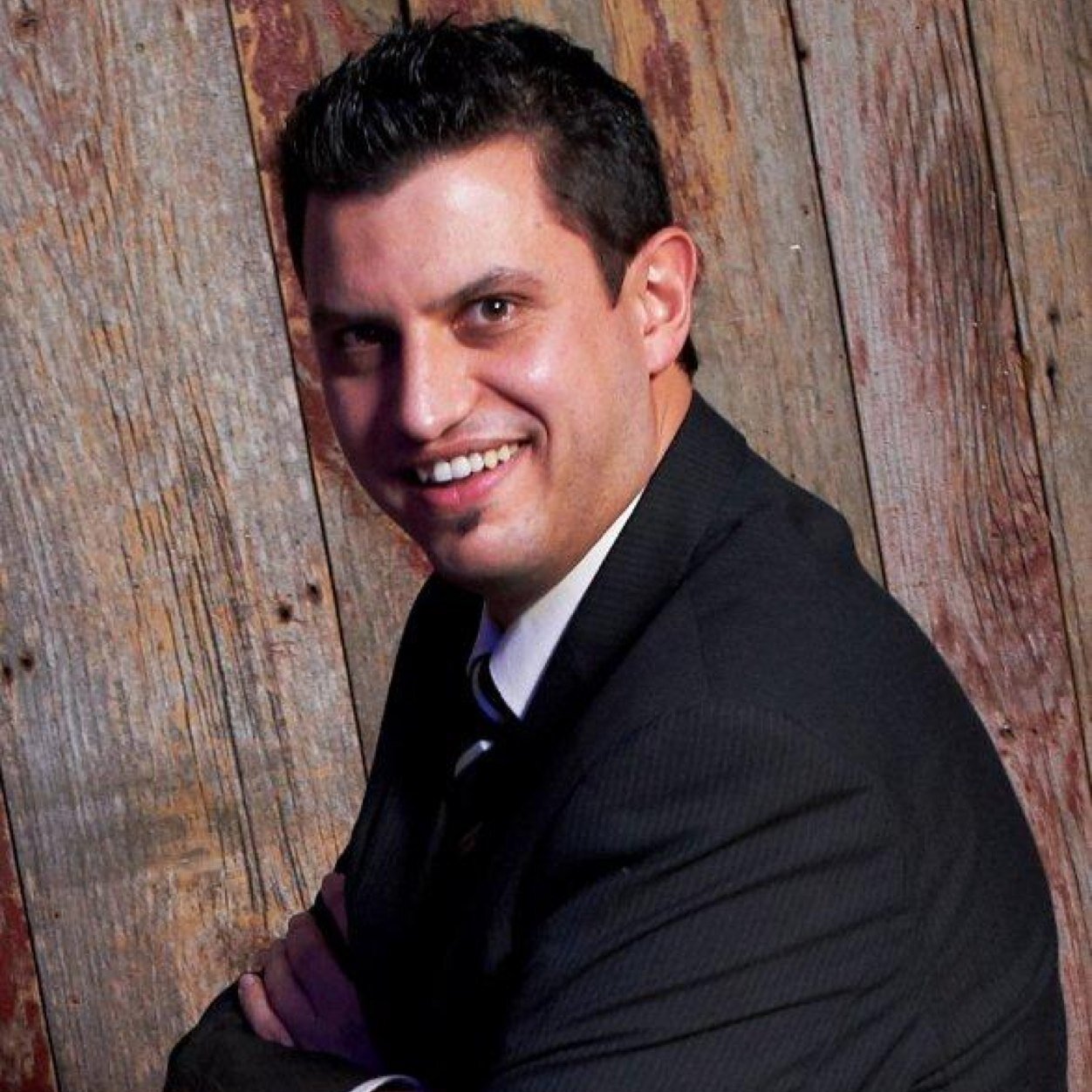 NHaemhouts's profile picture. A young father and a husband with a really cool day job...