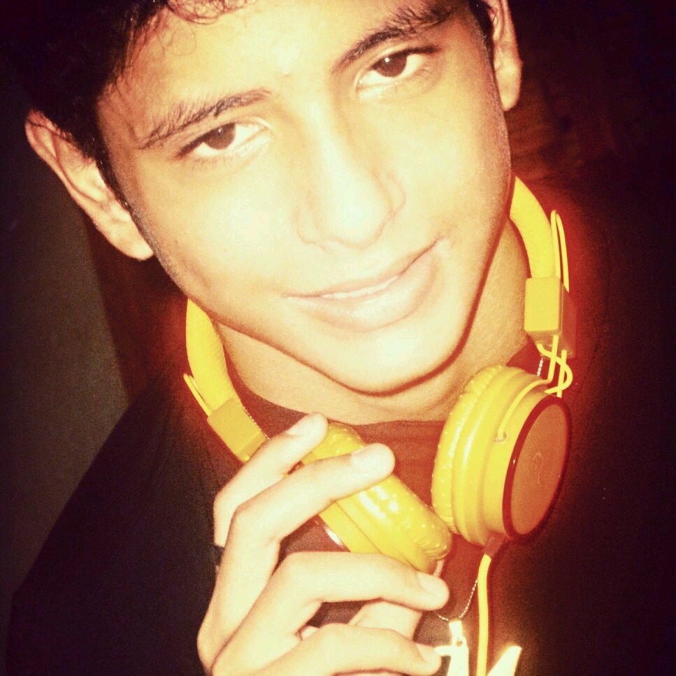 DJ OFICIAL DO BONDE D'S MALVADOS

        UM PALESTRINO ITALIANO