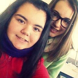 Soles per elles seguixc avant @EstherMelia12 @RuthSanBlas @CiscarLucia ♥