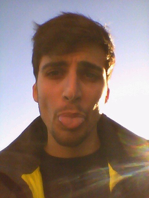 RICCARDOSOLARI's profile picture. Definire è come limitare.