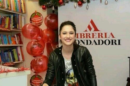 #Lodofanatica #Universer #Paolista (per il papà di Lodo e Ilaria) e #Ilarista per sempre
@paolocomello @lodocomello @ilariacomello seguitemi=) ne sarei grata