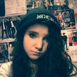 13 year old girl who loves pop tarts, playing guitar and watching youtubers! (E.g. janoskians,  zoella, o2l, tyler oakley etc...) ♥