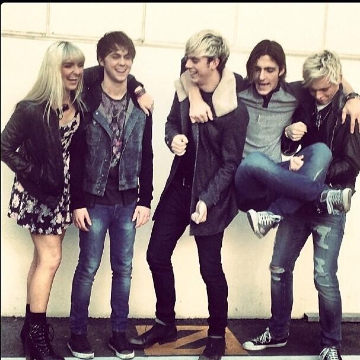 R5InTheUK's profile picture. 