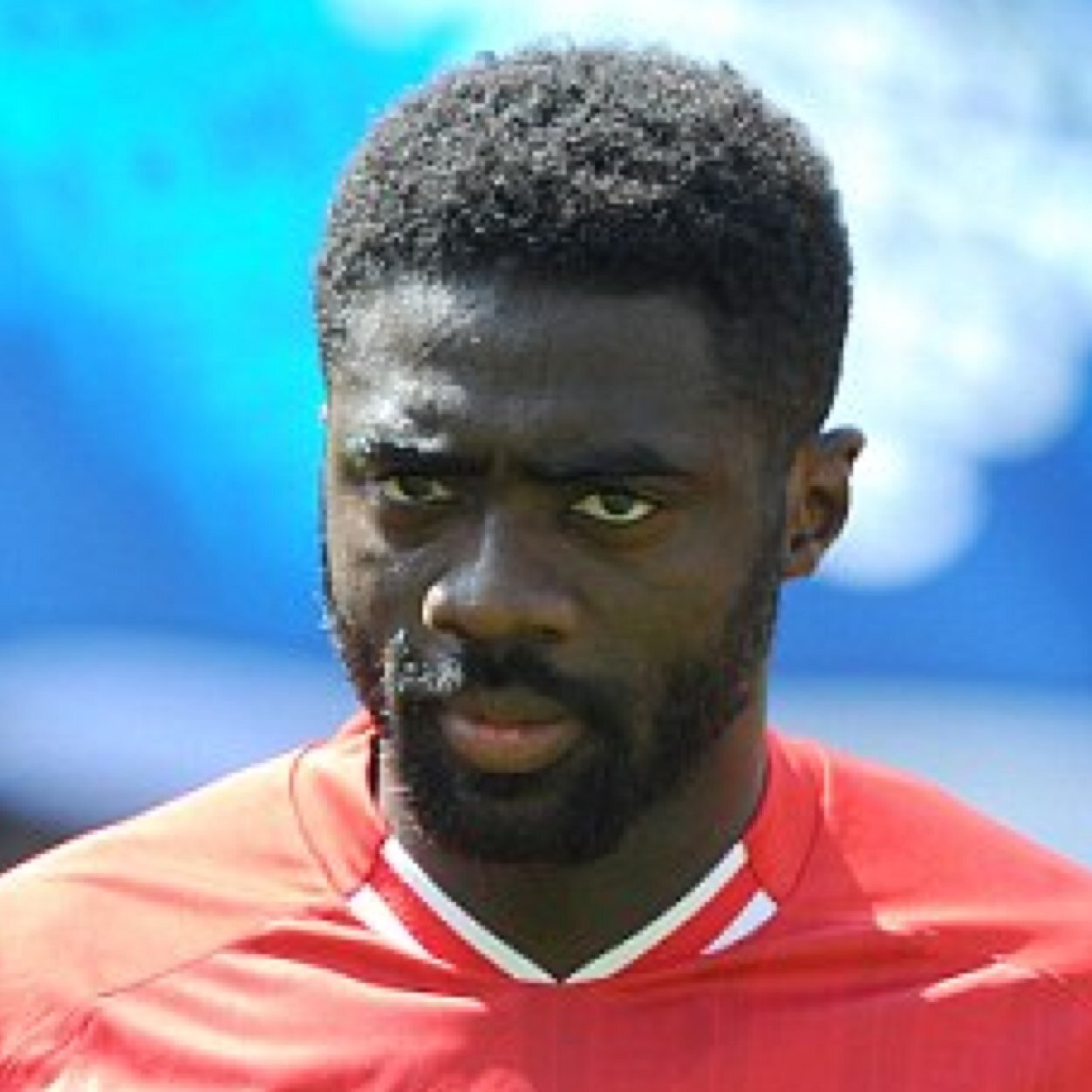 This probaly isnt kolo toure ;) Just a banter page full of kolo toure facts ,  jokes , and pics