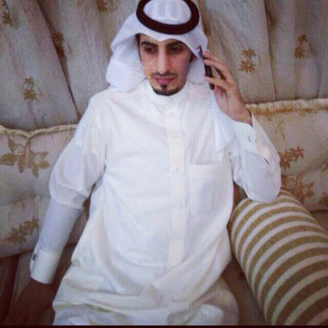 كم شفوفٍ خيّمت في نفوس المســتحين &£ ليـــن مــاتت بين بنــي الآمال وهدها.....كلااام يابن جدلان